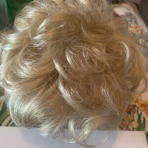 Women's Blonde Hair Add-On/In box